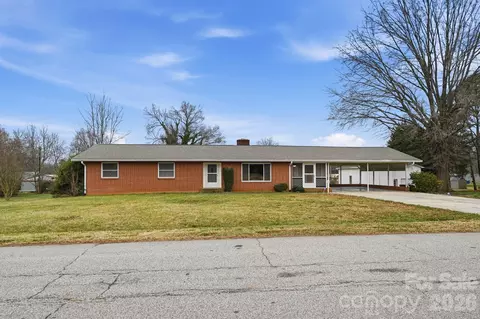 215 Craver Ave, Salisbury, NC 28146