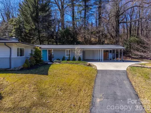 240 N Country Club Dr, Cullowhee, NC 28723