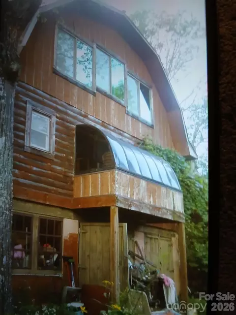 Exterior - 705 Doc Howell Rd, Spruce Pine, NC 28777 photo 2 of 6