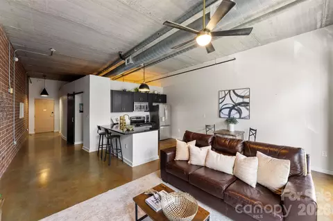 626 N Graham 205 St #205, Charlotte, NC 28202