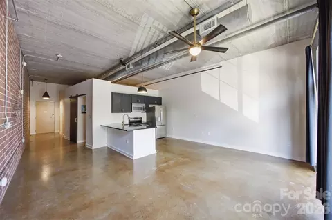 626 N Graham 205 St #205, Charlotte, NC 28202