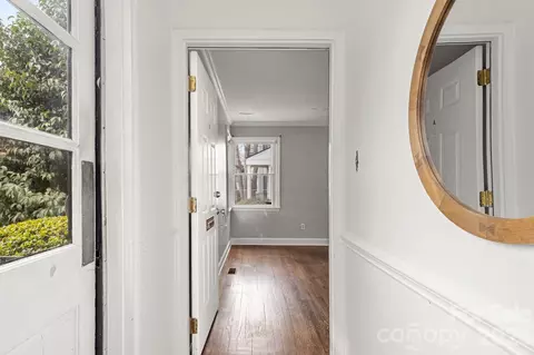 212 Wakefield A Dr #A, Charlotte, NC 28209