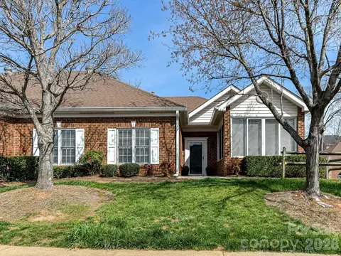 8568 Windsor Ridge Dr, Charlotte, NC 28277