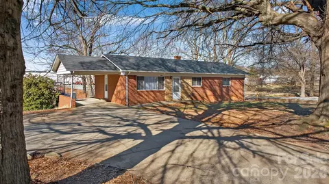 1708 Emmanuel Church Rd, Conover, NC 28613