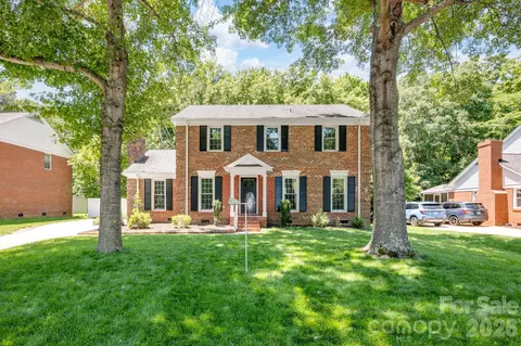 9918 Ridgemore Dr, Charlotte, NC 28277