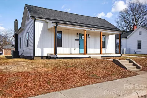 723 Dale Earnhardt Blvd, Kannapolis, NC 28081
