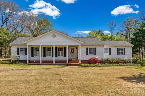 351 Country Club Dr, Rock Hill, SC 29730