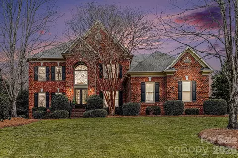 6919 Seton House Ln, Charlotte, NC 28277