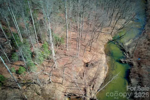 000 Whisnant Rd, Lenoir, NC 28645