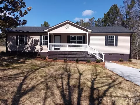 711 Sweet Meadow Ln, Clover, SC 29710