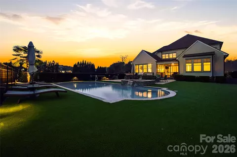 17413 Robbins Ridge Rd, Cornelius, NC 28031