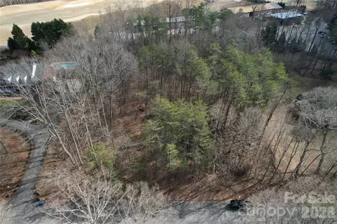 3924 Deer Run Ne Dr NE, Conover, NC 28613