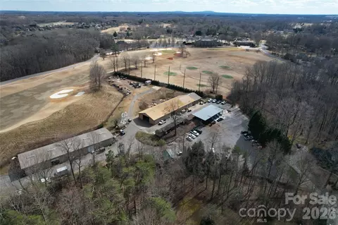 3924 Deer Run Ne Dr NE, Conover, NC 28613 photo 7