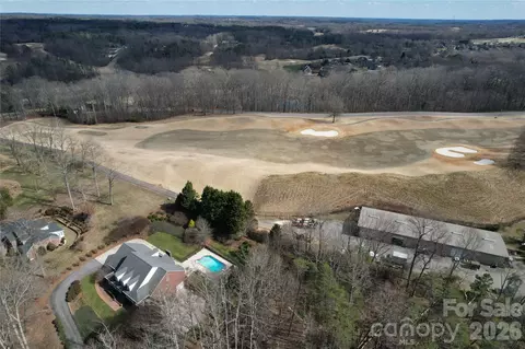 3924 Deer Run Ne Dr NE, Conover, NC 28613 photo 8