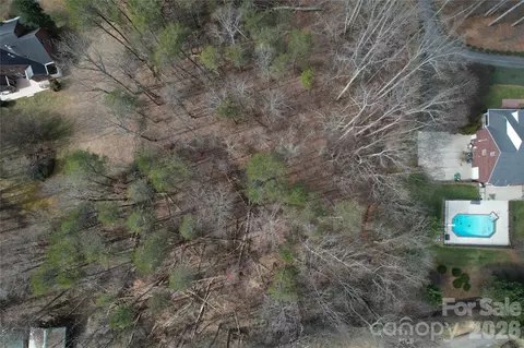3924 Deer Run Ne Dr NE, Conover, NC 28613 photo 5