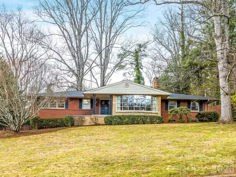 8 N Oak Forest Dr, Asheville, NC 28803