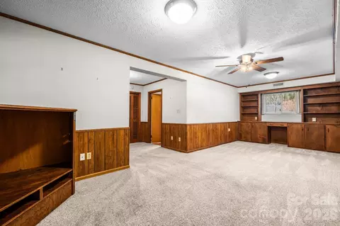 Living - 142 Pearson Dr, Morganton, NC 28655 photo 5 of 6