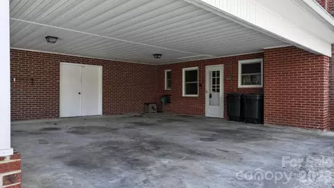 Exterior - 142 Pearson Dr, Morganton, NC 28655 photo 3 of 6