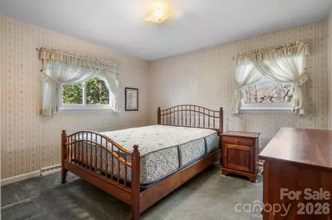 Bedroom - 142 Pearson Dr, Morganton, NC 28655 photo 3 of 4