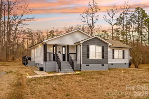 156 Ridge Run Dr, Statesville, NC 28625