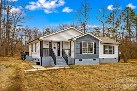 156 Ridge Run Dr, Statesville, NC 28625