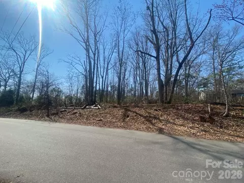 4001 Brookwood Rd, Charlotte, NC 28215