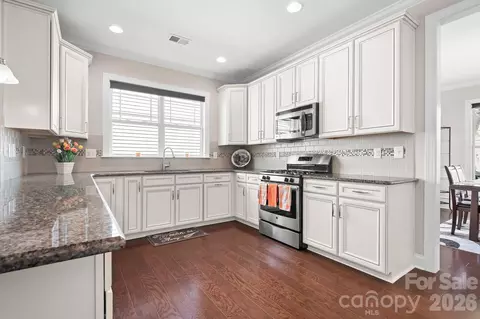 Kitchen - 12705 Meetinghouse Dr, Cornelius, NC 28031 photo 2 of 4