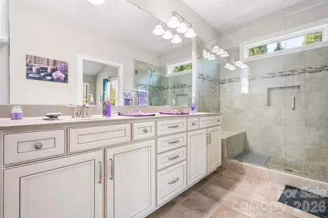 Bath - 12705 Meetinghouse Dr, Cornelius, NC 28031 photo 1 of 2