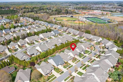 View/Area - 12705 Meetinghouse Dr, Cornelius, NC 28031 photo 5 of 9