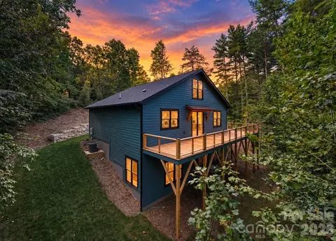 22 Deep Woods Rd, Weaverville, NC 28787