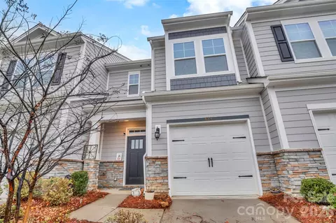 629 Cypress Glen Ln, Lake Wylie, SC 29710