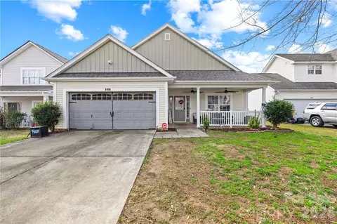 6406 Castlewynd Ct, Charlotte, NC 28212