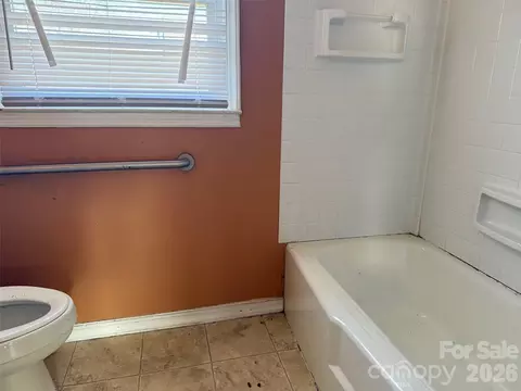 427 Clinton Ave, Lancaster, SC 29720 photo 3