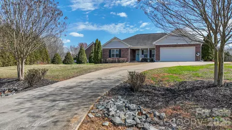 4622 Ian Ct, Marshville, NC 28103