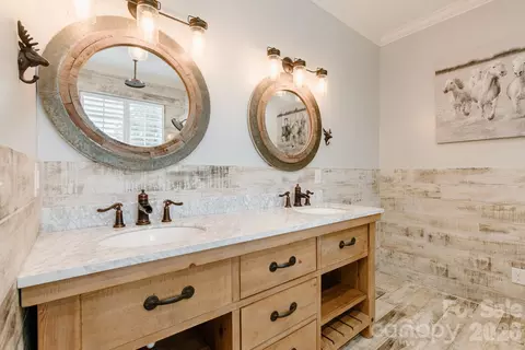 Bath - 110 Mandy Ln, Tryon, NC 28782 photo 1 of 4