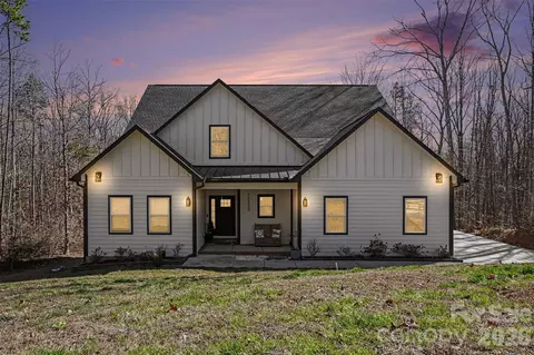 15200 August Ln, Charlotte, NC 28227