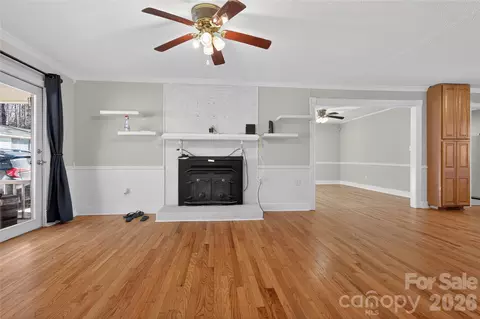Living - 926 Mauney Rd, Stanley, NC 28164 photo 3 of 3