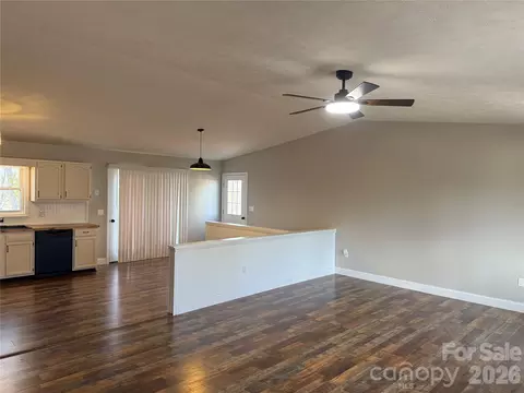 Living - 628 Hidden View Loop, Marion, NC 28752 photo 1 of 4