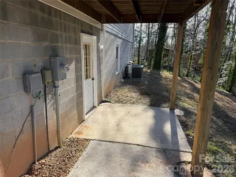 Exterior - 628 Hidden View Loop, Marion, NC 28752 photo 10 of 12