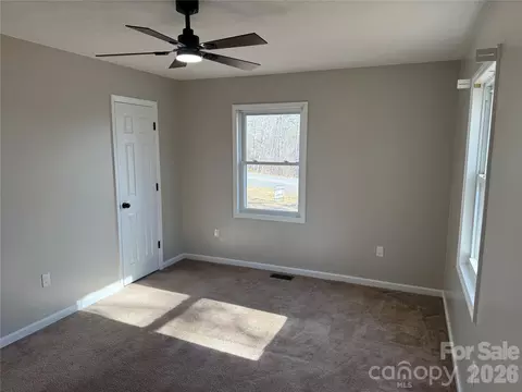 Bedroom - 628 Hidden View Loop, Marion, NC 28752 photo 3 of 6
