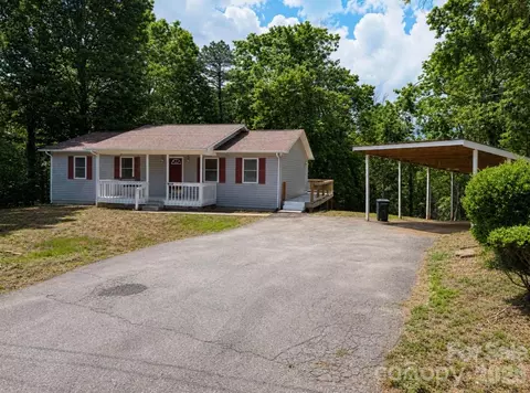 Exterior - 628 Hidden View Loop, Marion, NC 28752 photo 2 of 12