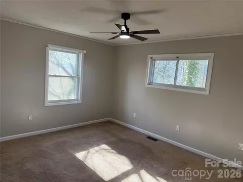 Bedroom - 628 Hidden View Loop, Marion, NC 28752 photo 5 of 6