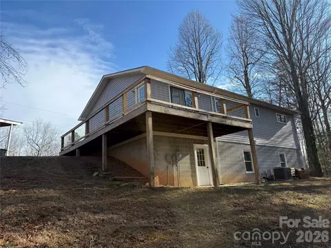 Exterior - 628 Hidden View Loop, Marion, NC 28752 photo 11 of 12
