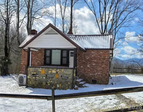 1332 Sonoma Rd, Canton, NC 28716