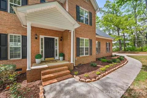 3209 Stump Lake Dr, Monroe, NC 28110