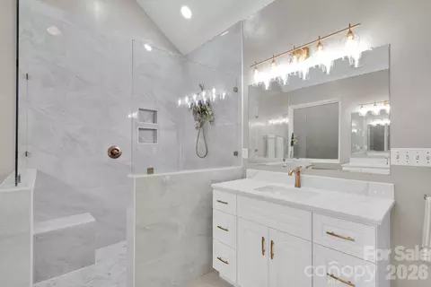 Bath - 7545 Rabbit Cir, Denver, NC 28037 photo 1 of 4