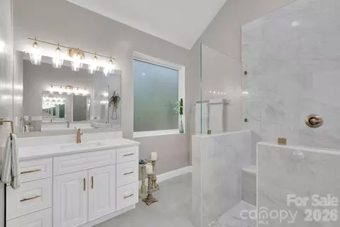 Bath - 7545 Rabbit Cir, Denver, NC 28037 photo 3 of 4