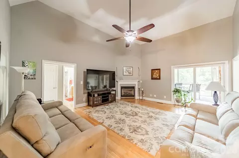 Living - 7545 Rabbit Cir, Denver, NC 28037 photo 1 of 2