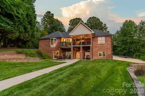 Exterior - 7545 Rabbit Cir, Denver, NC 28037 photo 4 of 7