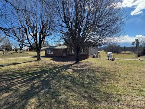 Exterior - 12544 Traphill Rd, Traphill, NC 28685 photo 4 of 8
